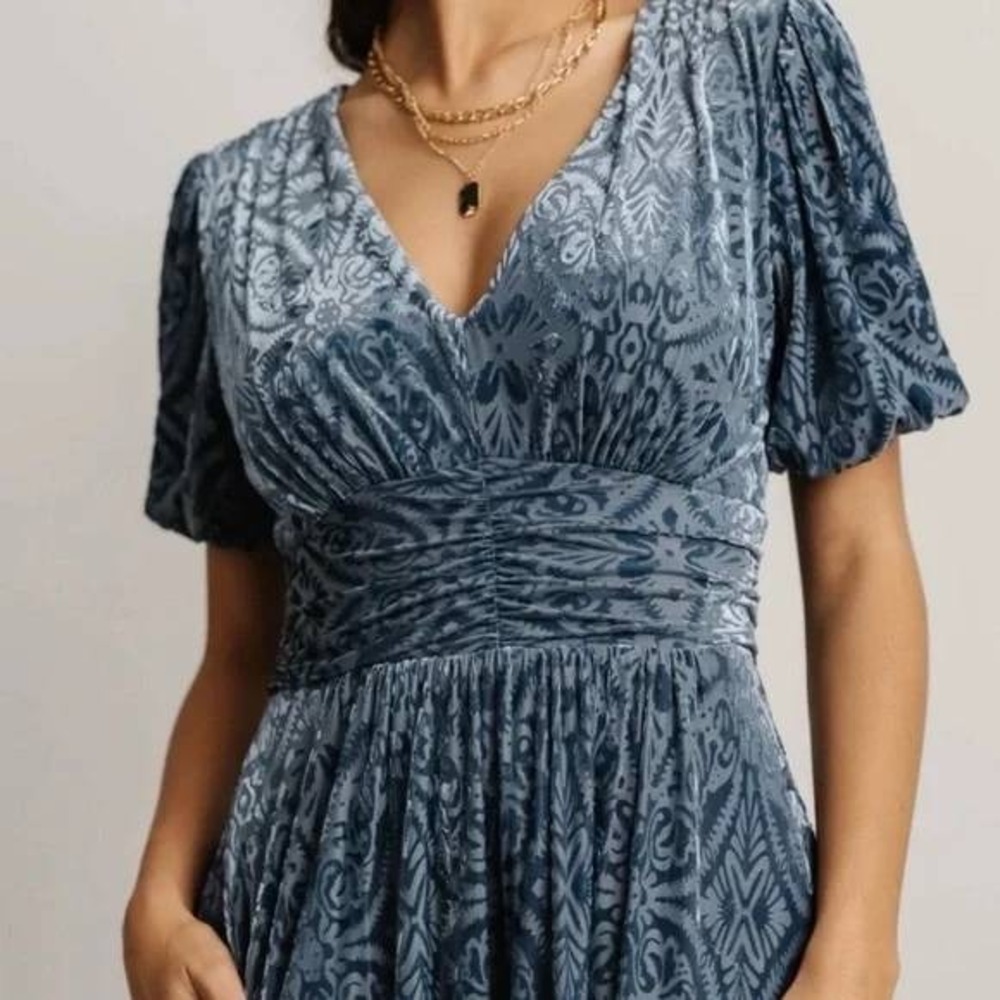 Baltic Born 1XL Leslie Embossed Velvet Floral Print Puff Sleeve Maxi Dress Blue